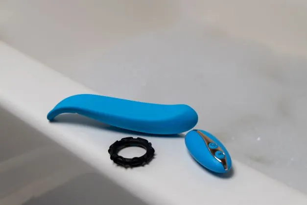 Perfect Dimensions Vibrators | 2chooselove The Luvslide Couples Vibrator W/remote - Blue